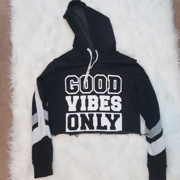 Rue21 crop top - Picture 1 of 4